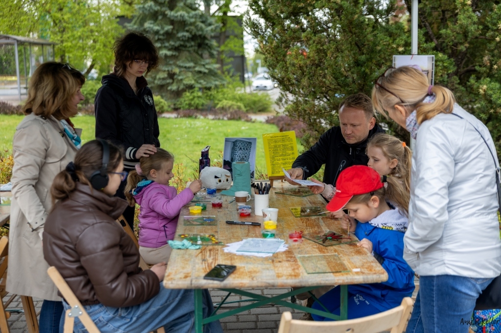 Wspólny czas, lokalne historie i moc atrakcji - za nami „Biblioteka pod chmurką”